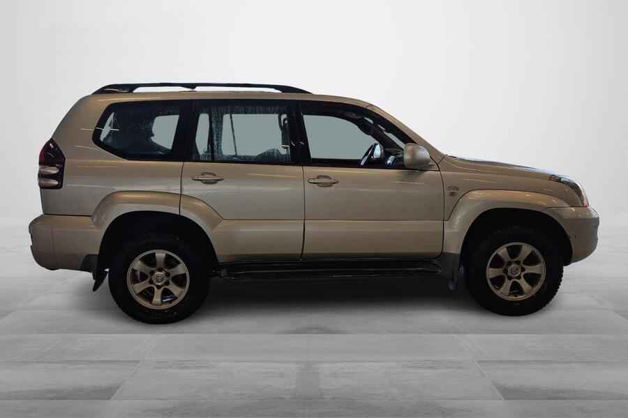 Toyota Land Cruiser vaihtoauto