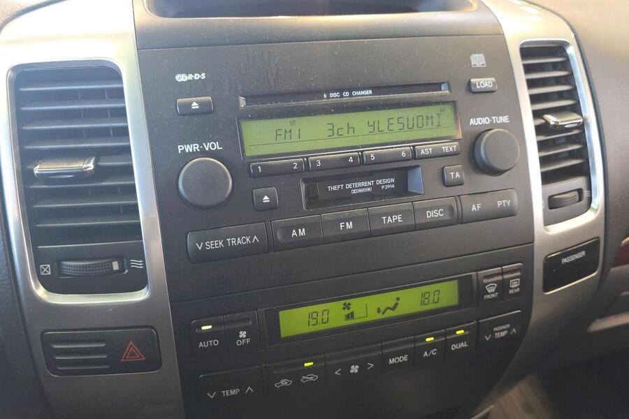 Toyota Land Cruiser vaihtoauto