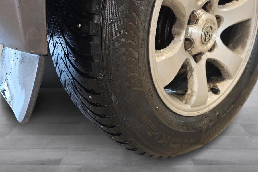 Toyota Land Cruiser vaihtoauto