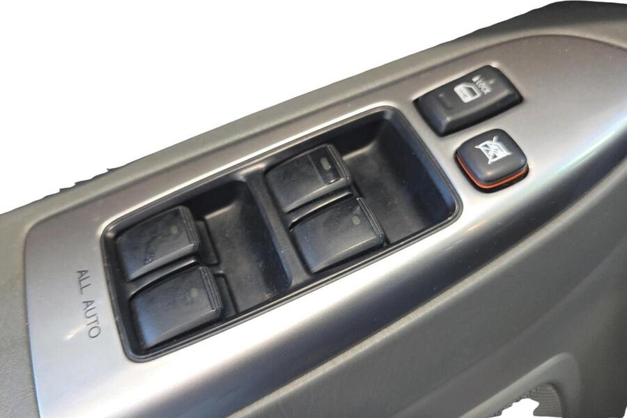 Toyota Land Cruiser vaihtoauto