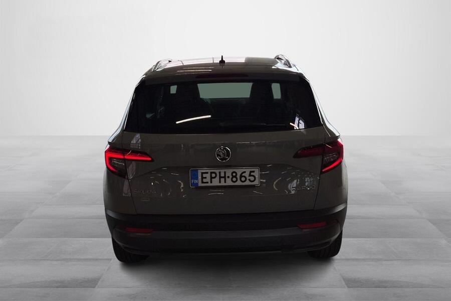 Skoda Karoq vaihtoauto