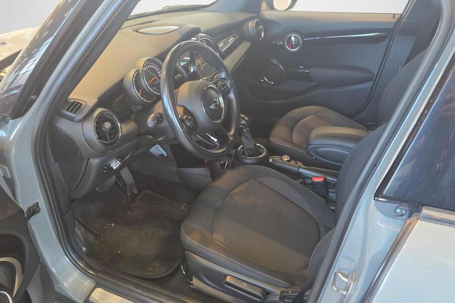 Mini Hatchback vaihtoauto