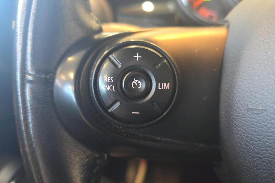 Mini Hatchback vaihtoauto