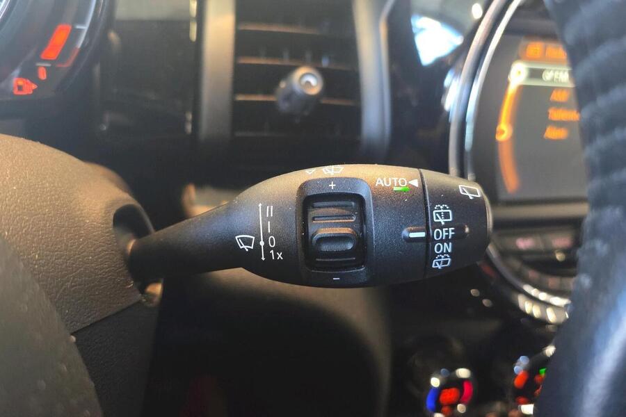 Mini Hatchback vaihtoauto