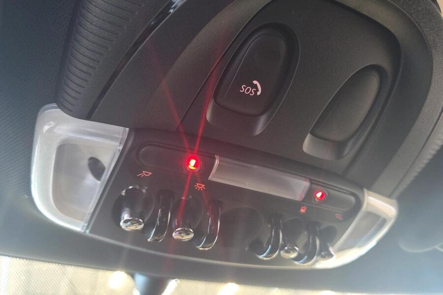 Mini Hatchback vaihtoauto