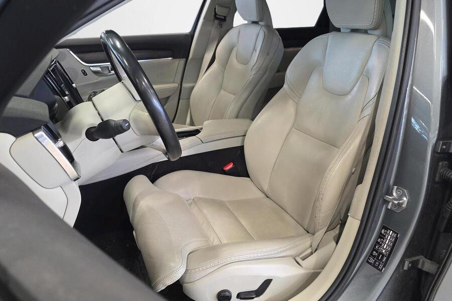 Volvo V90 Cross Country vaihtoauto