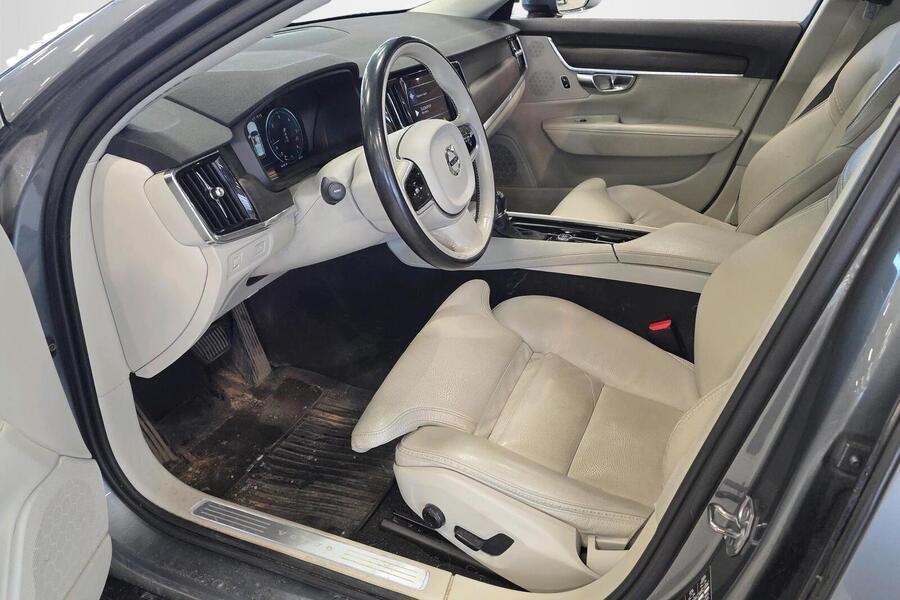 Volvo V90 Cross Country vaihtoauto