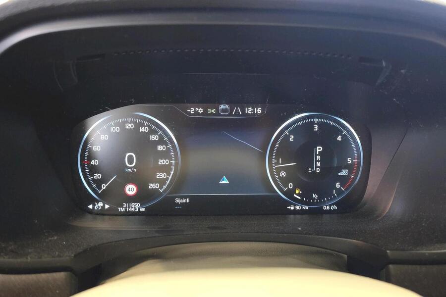 Volvo V90 Cross Country vaihtoauto