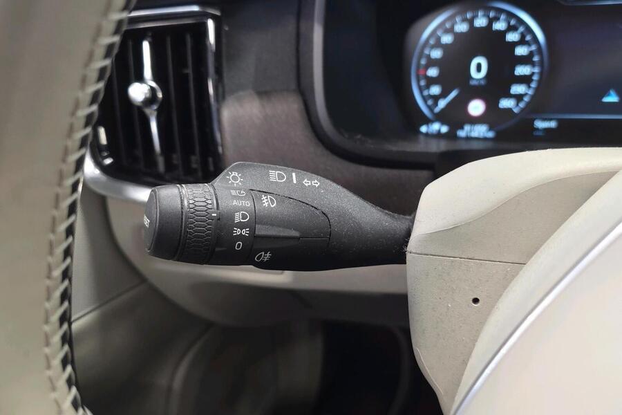 Volvo V90 Cross Country vaihtoauto