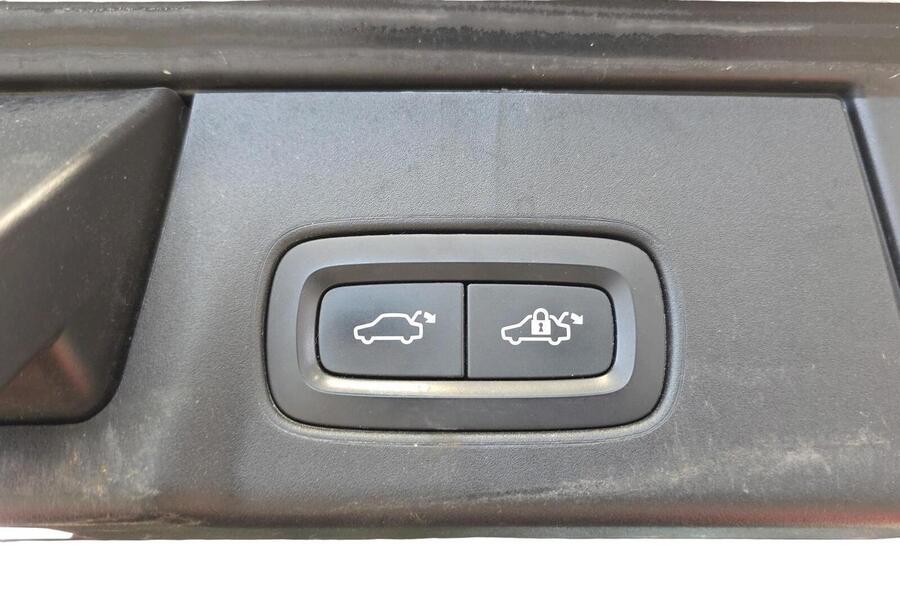 Volvo V90 Cross Country vaihtoauto