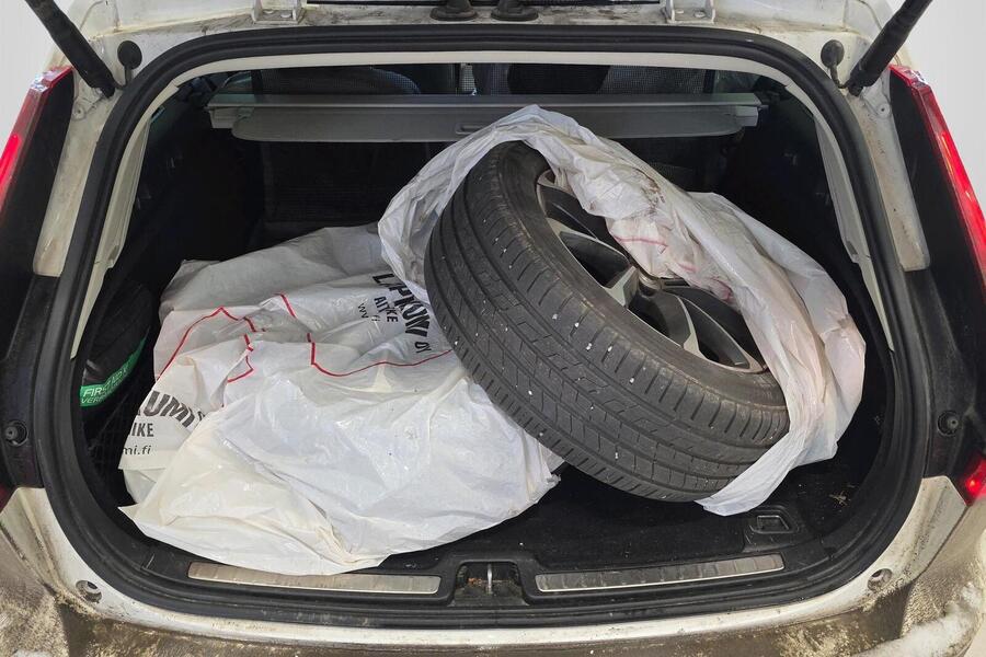 Volvo V60 vaihtoauto