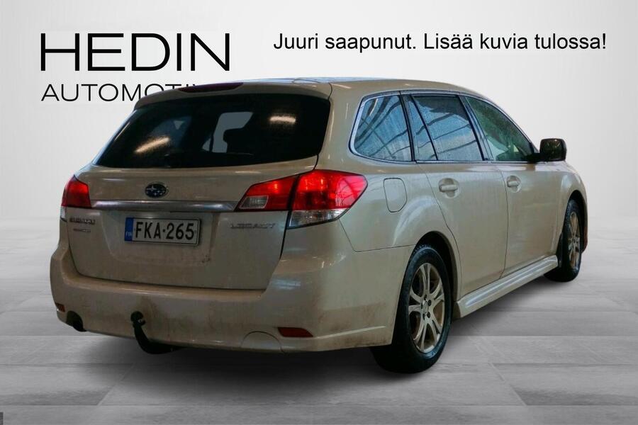 Subaru Legacy vaihtoauto