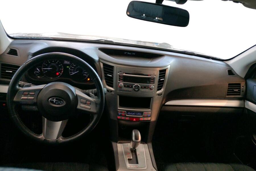 Subaru Legacy vaihtoauto