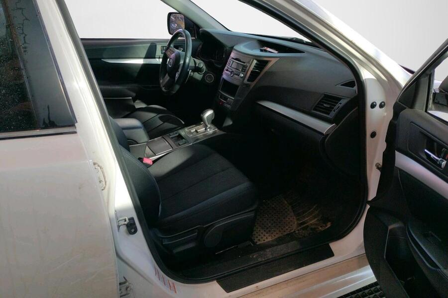 Subaru Legacy vaihtoauto