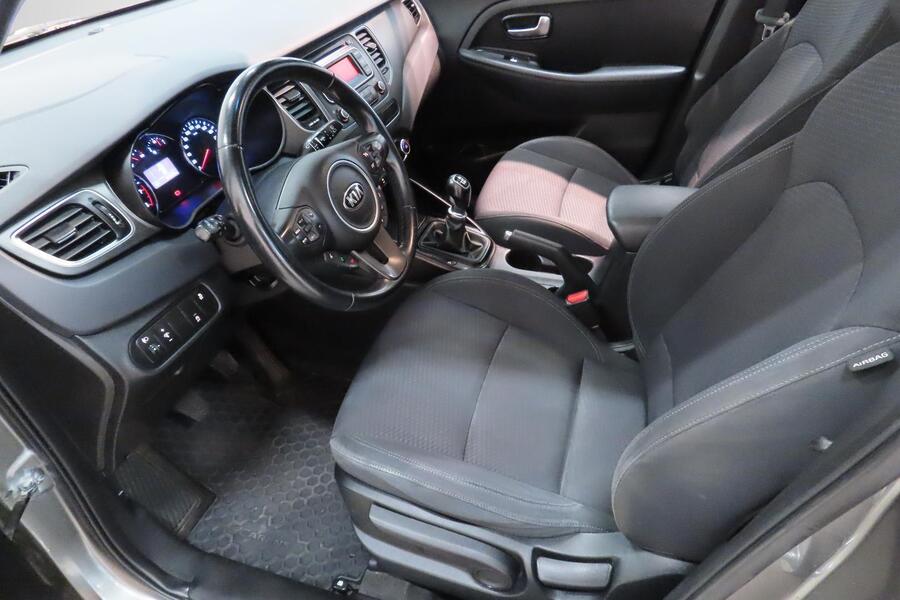 Kia Carens vaihtoauto