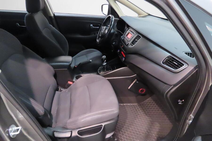 Kia Carens vaihtoauto