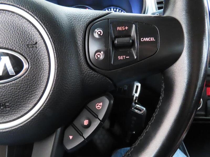 Kia Carens vaihtoauto