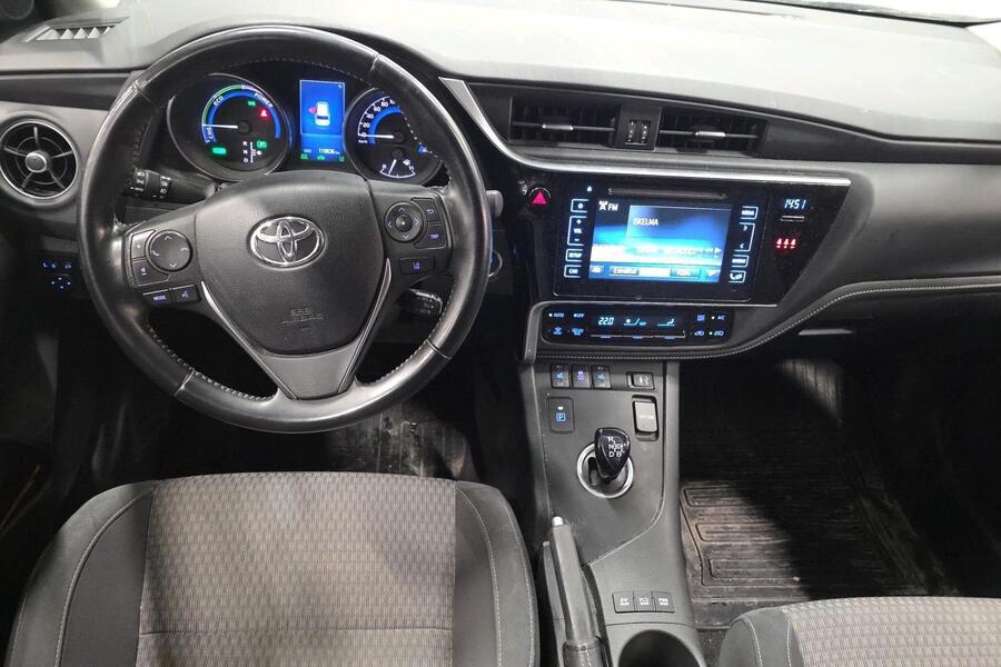 Toyota Auris vaihtoauto