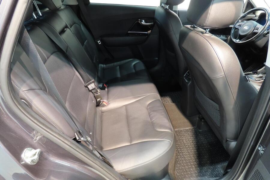 Kia Niro plug-in vaihtoauto