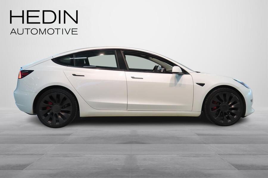 Tesla Model 3 vaihtoauto