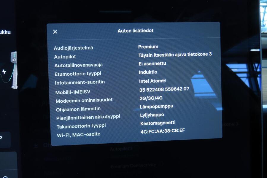 Tesla Model 3 vaihtoauto