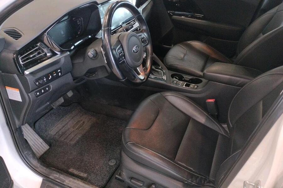 Kia Niro plug-in vaihtoauto