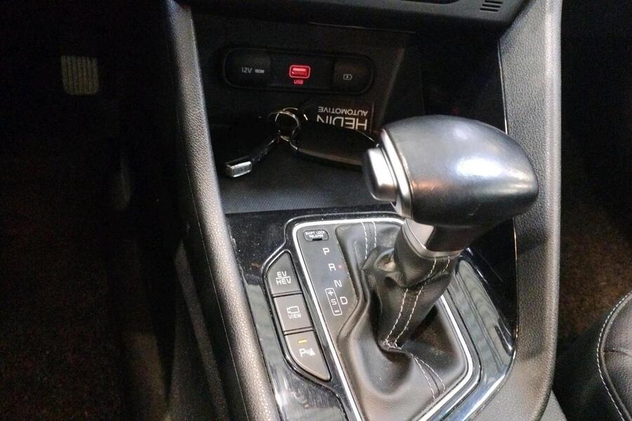 Kia Niro plug-in vaihtoauto