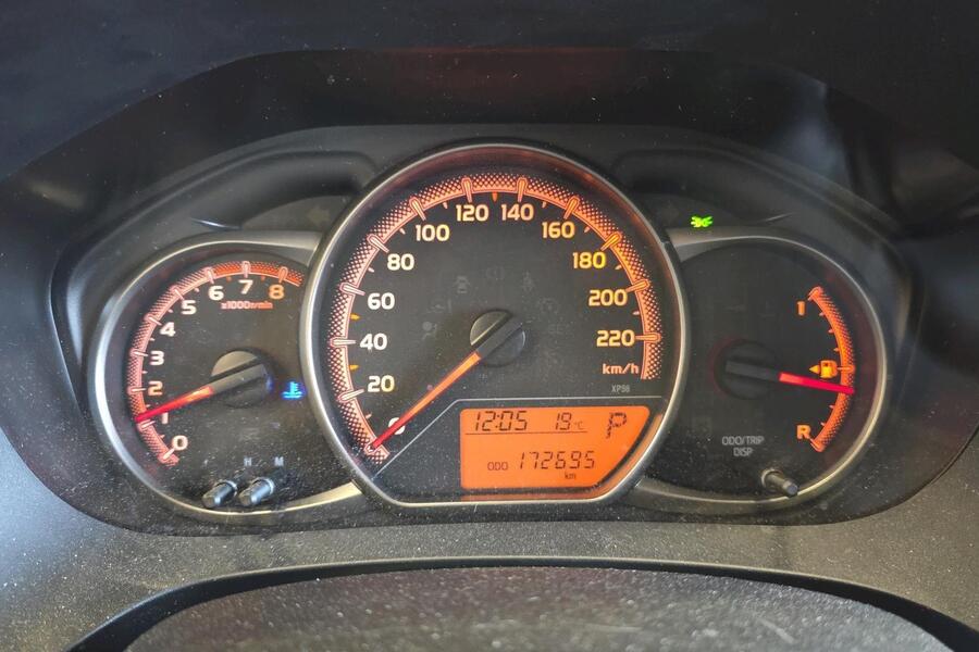 Toyota Yaris vaihtoauto