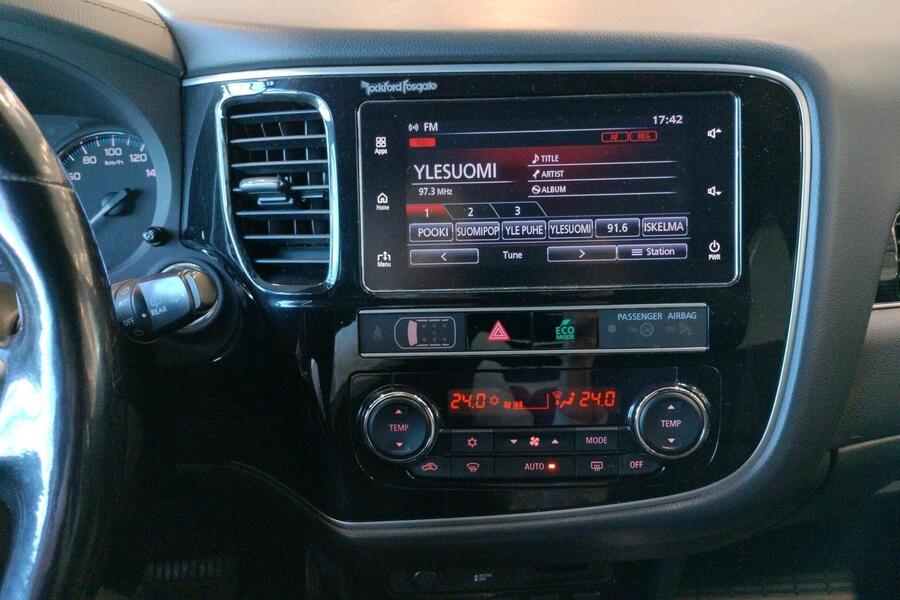 Mitsubishi Outlander PHEV vaihtoauto