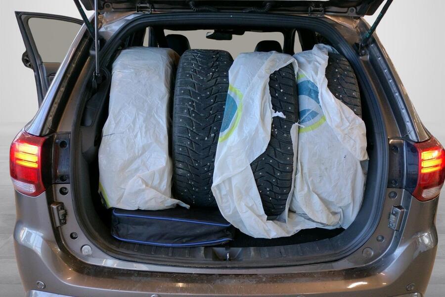 Mitsubishi Outlander PHEV vaihtoauto