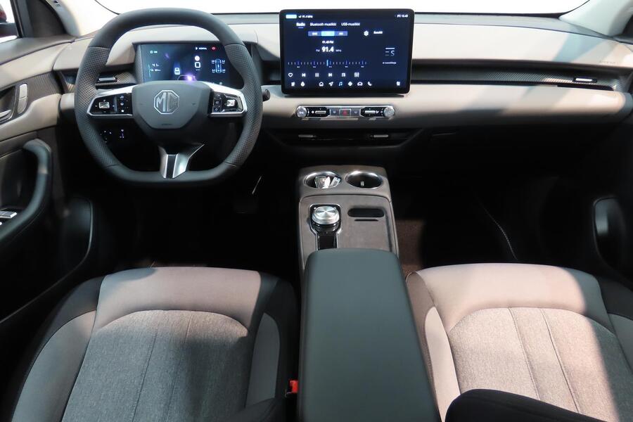 MG MGS5 EV vaihtoauto