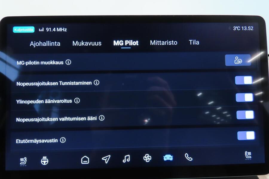MG MGS5 EV vaihtoauto
