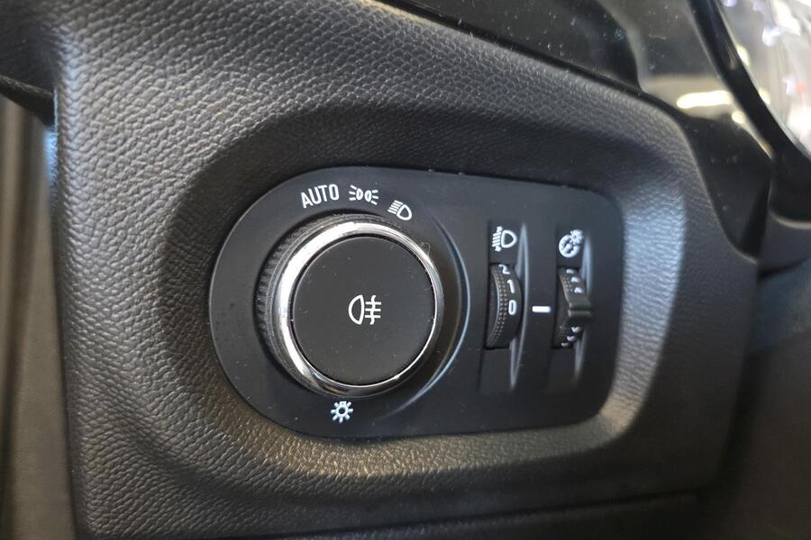 Opel Corsa vaihtoauto