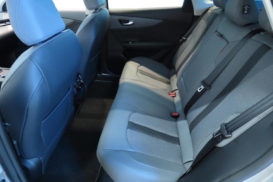 MG MGS5 EV vaihtoauto