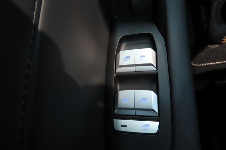 MG MGS5 EV vaihtoauto