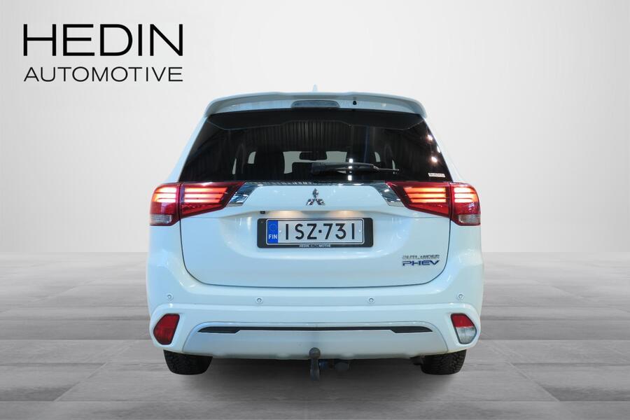Mitsubishi Outlander PHEV vaihtoauto