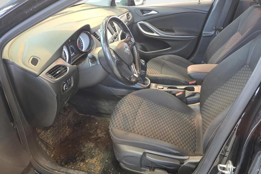 Opel Astra vaihtoauto