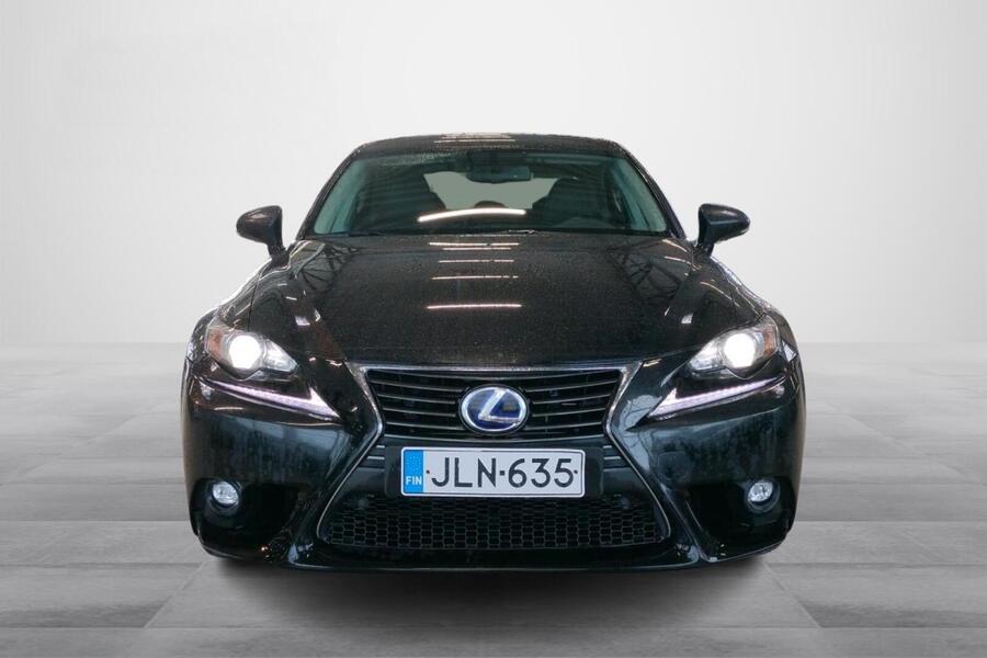 Lexus IS vaihtoauto
