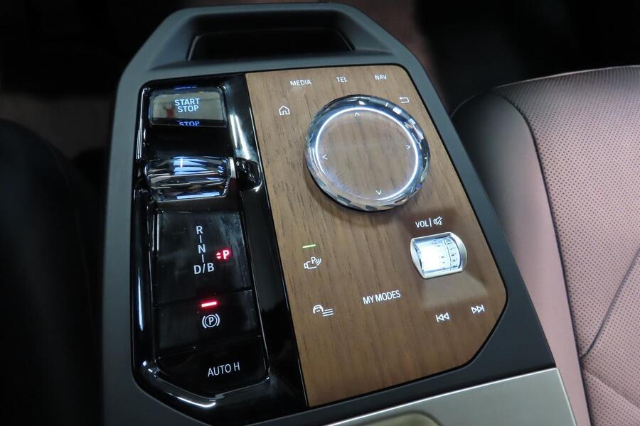 BMW iX vaihtoauto