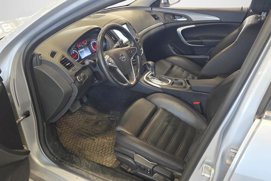 Opel Insignia vaihtoauto