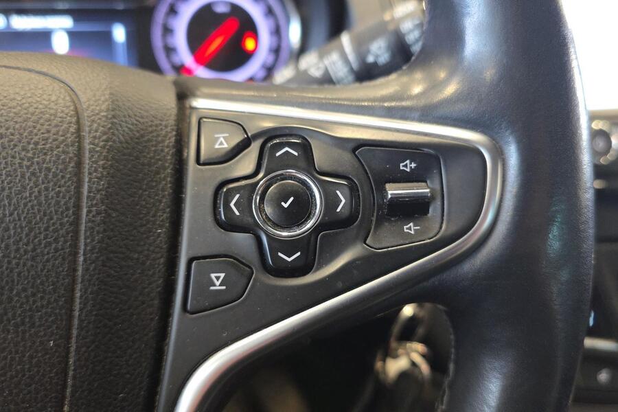 Opel Insignia vaihtoauto