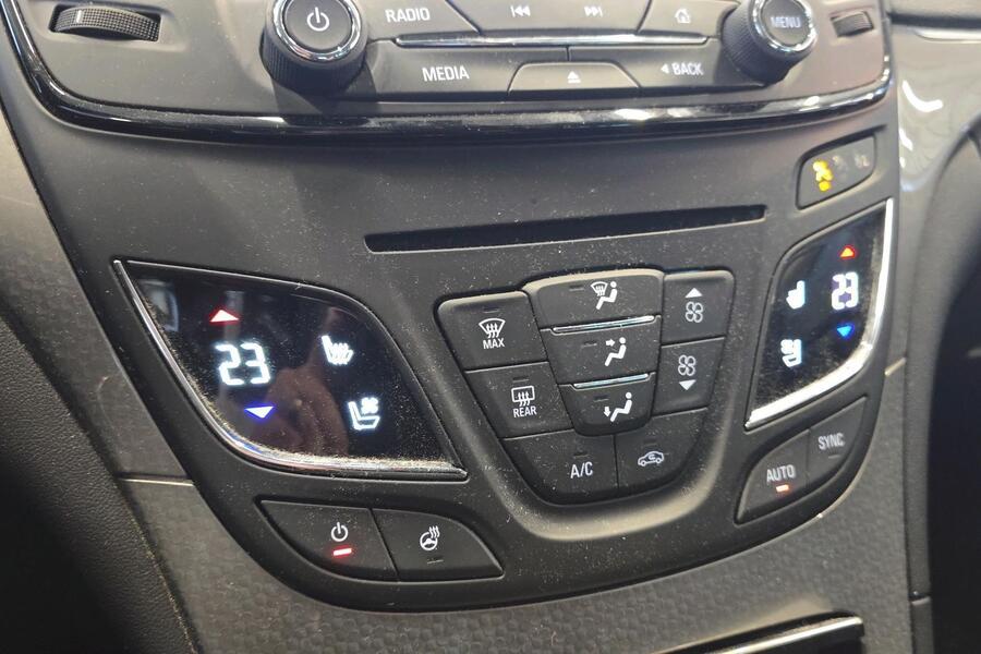 Opel Insignia vaihtoauto