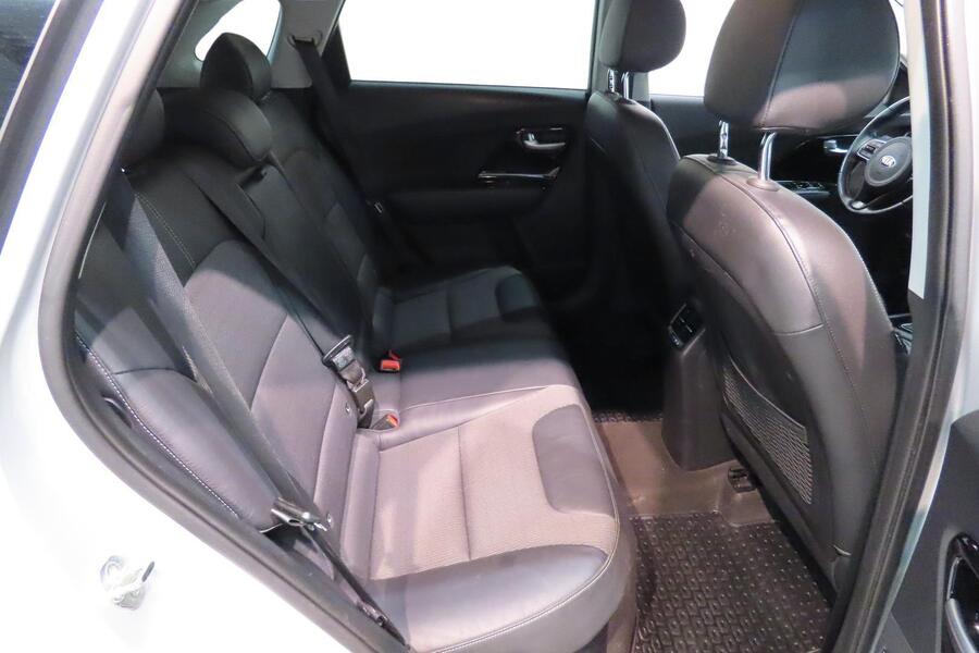 Kia Niro plug-in vaihtoauto