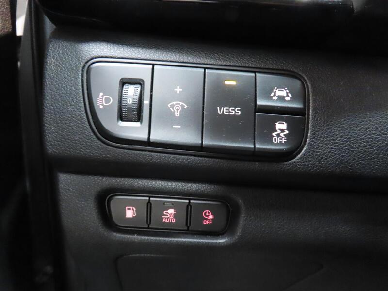 Kia Niro plug-in vaihtoauto