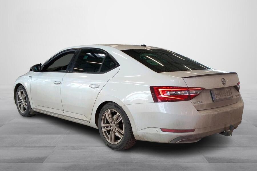 Skoda Superb vaihtoauto