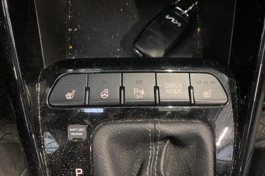 Kia Stonic vaihtoauto