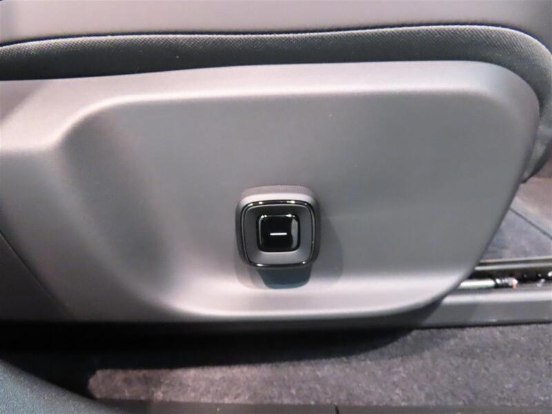 Volvo EX30 Cross Country vaihtoauto