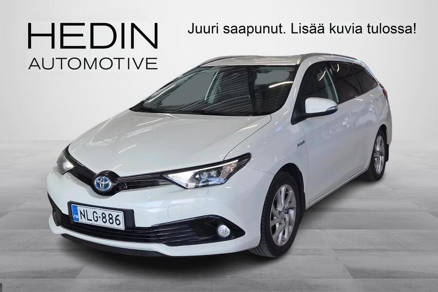 Toyota Auris vaihtoauto