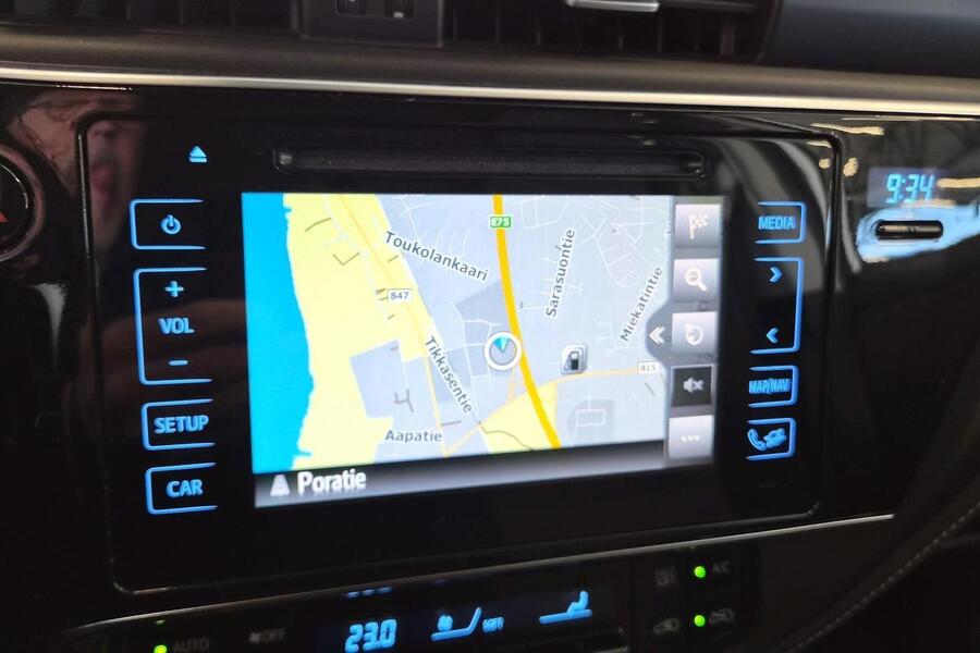 Toyota Auris vaihtoauto