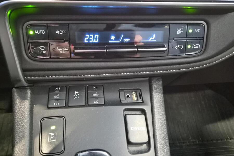 Toyota Auris vaihtoauto